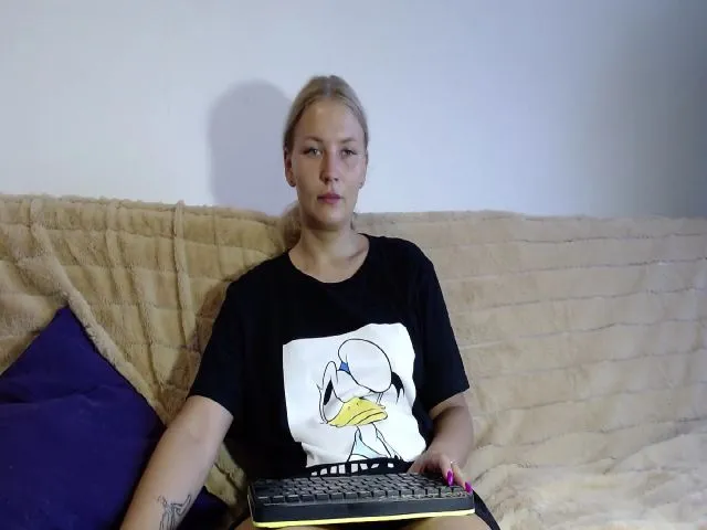 Live sex webcam photo for UrBlack_Kitty #253639474