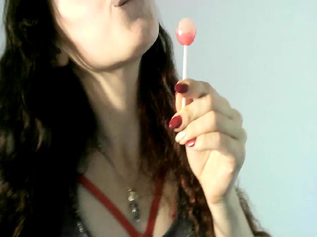 Live sex webcam photo for BehAaPpYYYY #252432165