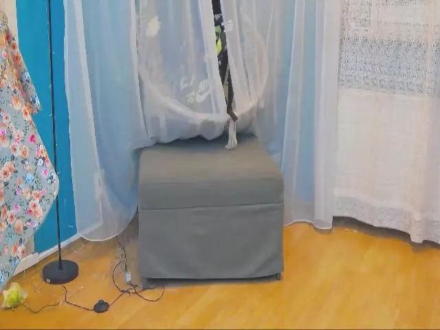 Live sex webcam photo for CurlyVibe #257936214