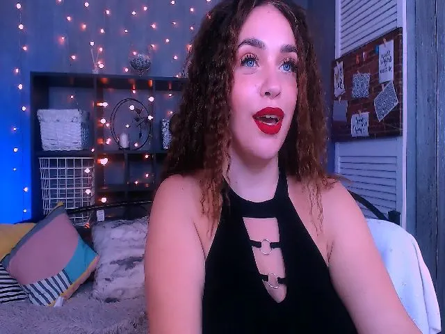 Live sex webcam photo for RosalieAnders #252733541