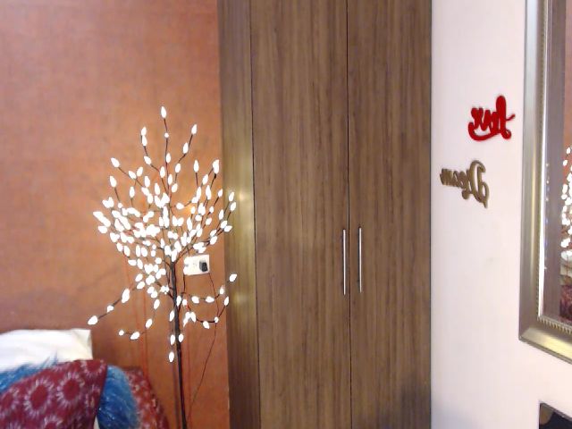 Live sex webcam photo for Forevermanu #253835374