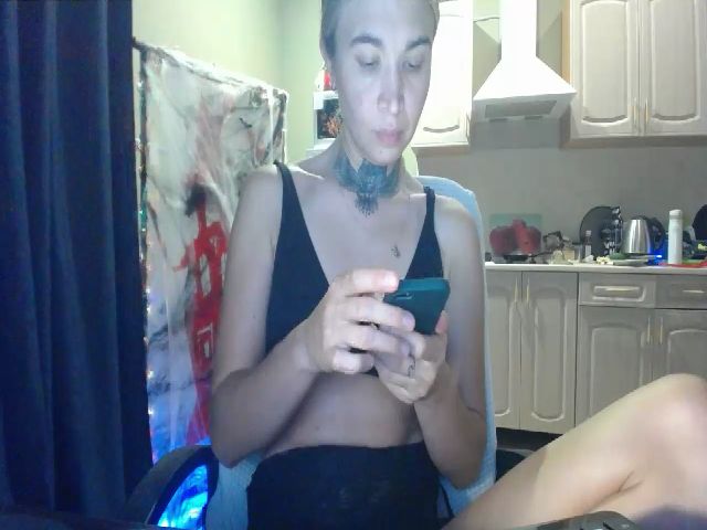 Live sex webcam photo for Angie_Wild #252293418