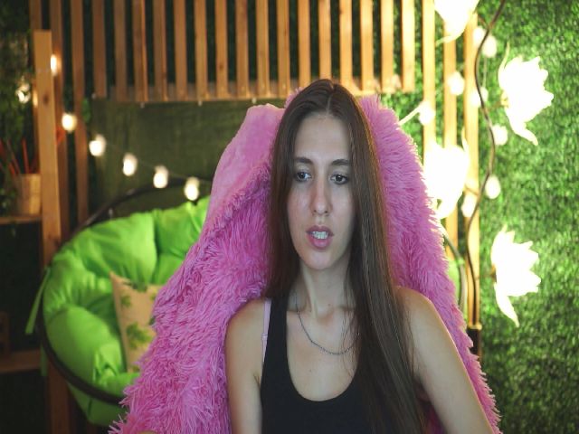 Live sex webcam photo for SoloVB #256778073