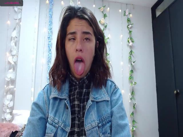 Live sex webcam photo for Cathryskyy #261257170