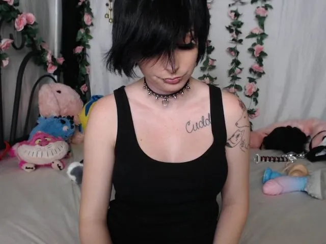 Live sex webcam photo for GalaxyFox #256088187