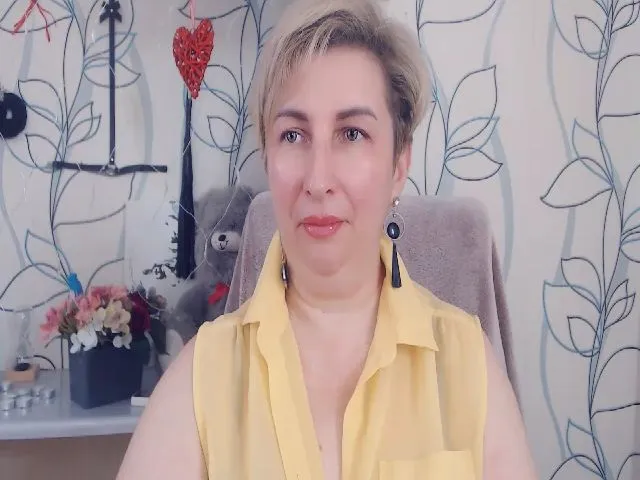Live sex webcam photo for DepravedMadam #252735450