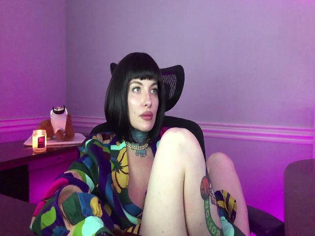 Live sex webcam photo for Kxtiemccxnn #260069116