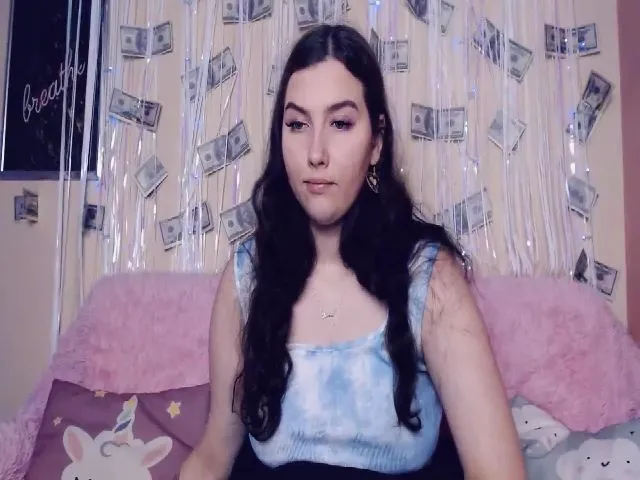 Live sex webcam photo for Innocent_Di #255225971