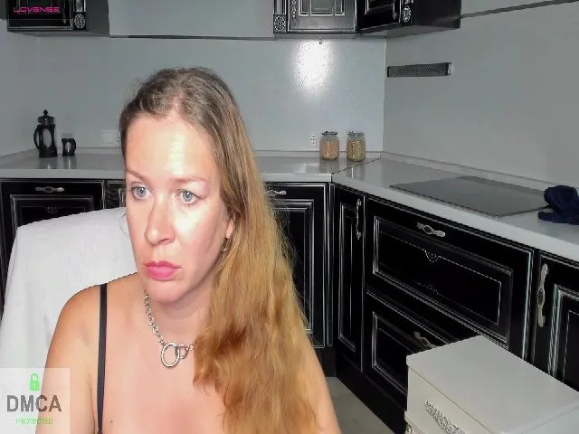 Live sex webcam photo for StelaMartin #257669528