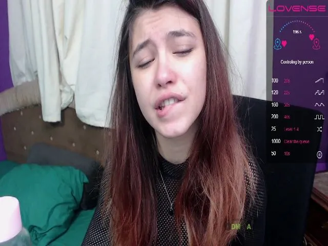 Live sex webcam photo for MisticaMissy #263070818