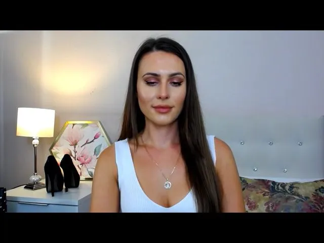 Live sex webcam photo for CharlotteLOV #255403835