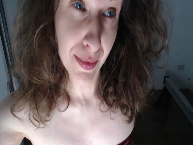 Live sex webcam photo for Nikkita23 #262342901