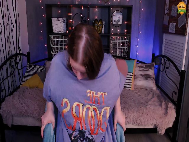 Live sex webcam photo for LynneDawson #257812779