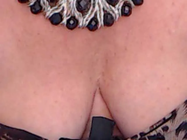 Live sex webcam photo for AlanaRichards #241242133