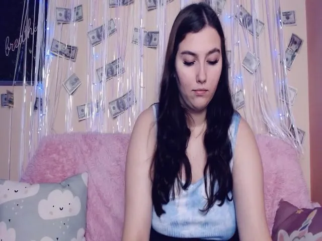 Live sex webcam photo for Innocent_Di #264642281