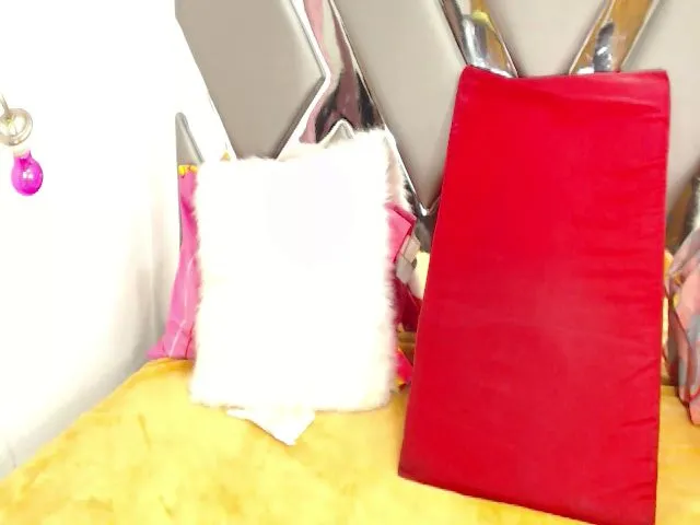 Live sex webcam photo for Alianaxlover #262825779