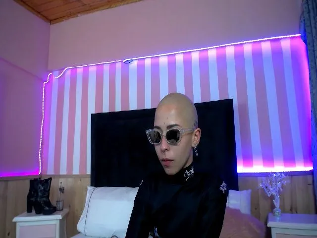 Live sex webcam photo for HardorDie #252868554