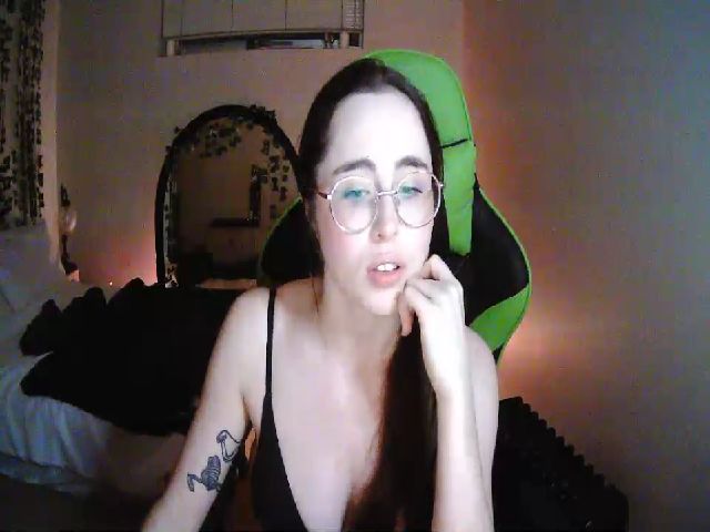 Live sex webcam photo for Sarah_Lily #255899994