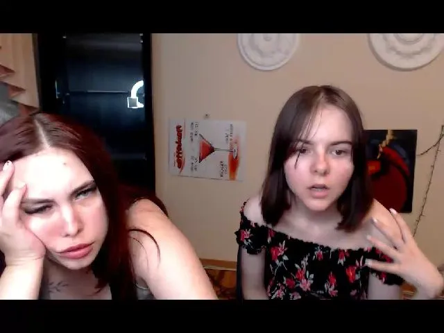 Live sex webcam photo for BeautiAmber #258056182