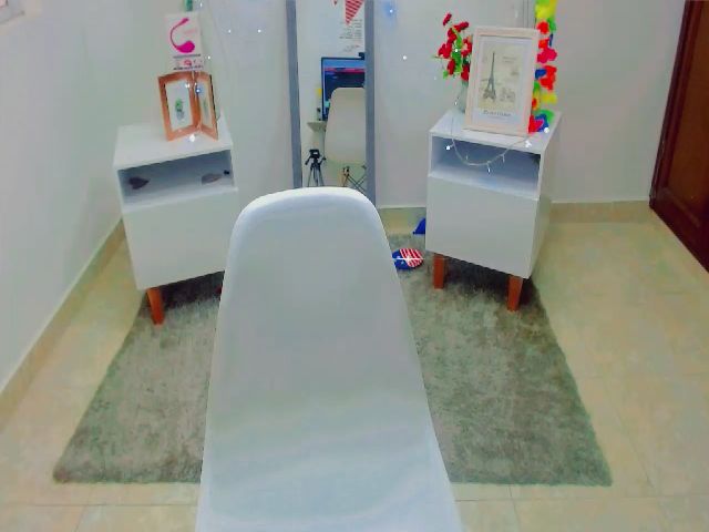 Live sex webcam photo for AmyxLee #255765201