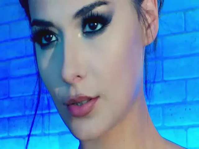 Live sex webcam photo for RomanticNymph #258336018