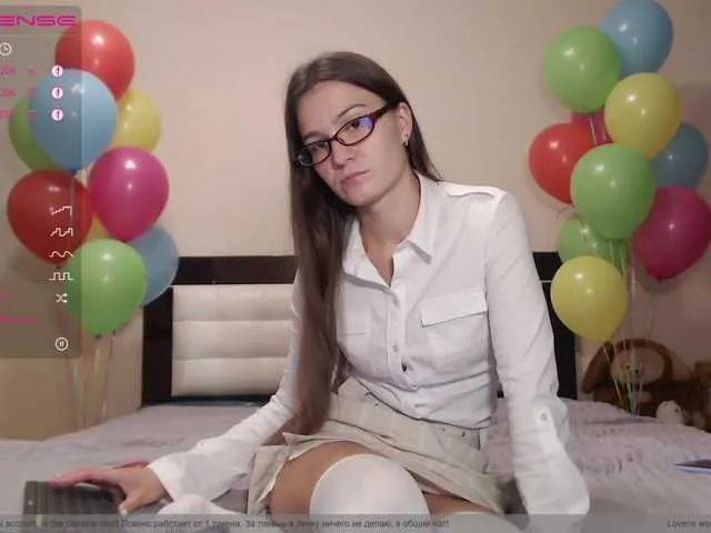 Live sex webcam photo for Girl-Ksenia #242446731