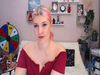 Live sex webcam photo for OliSunny #251924979