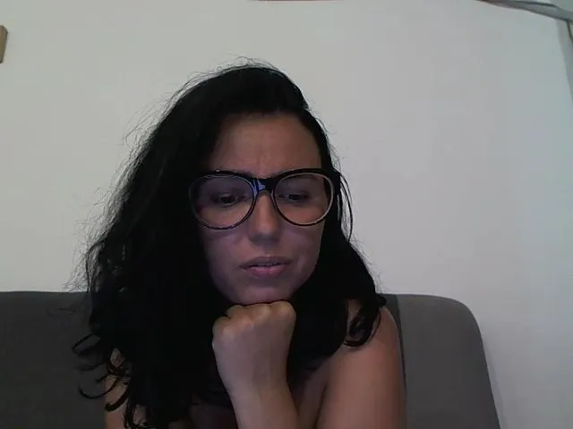 Live sex webcam photo for HotErikka #261878263