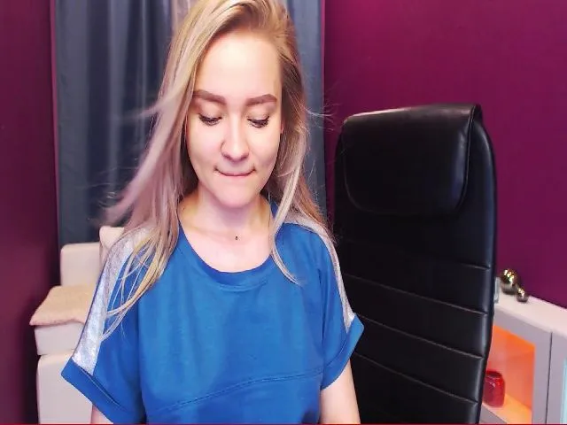 Live sex webcam photo for Kara_Smith #254331762