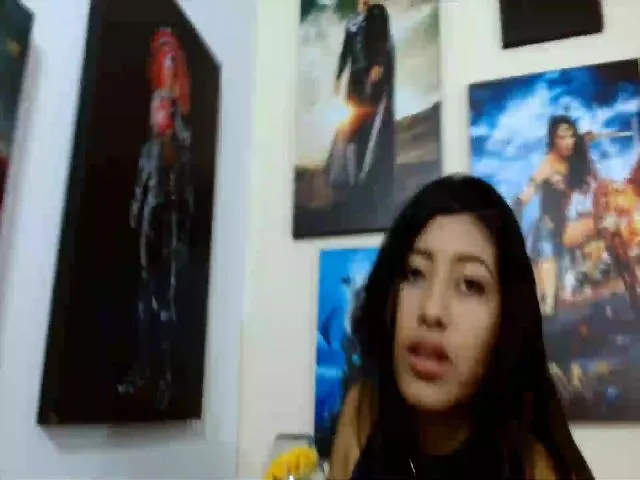 Live sex webcam photo for Lina_Ross #262275327