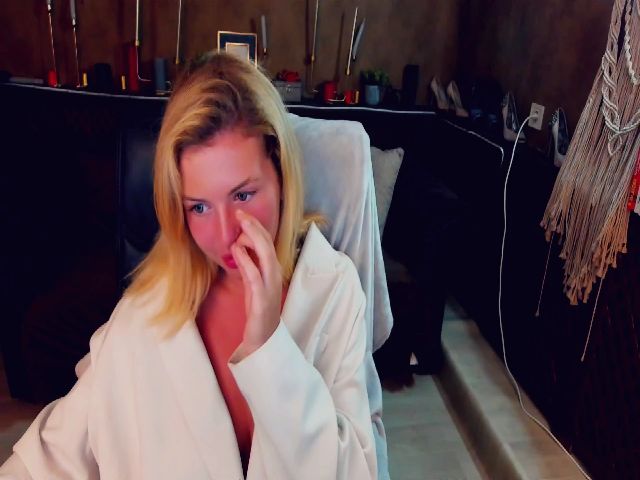 Live sex webcam photo for ArielAniston #265202540