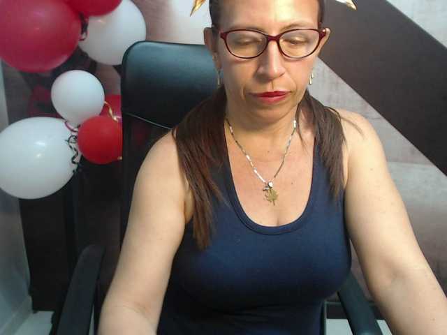 Live sex webcam photo for maturehot-1 #241139375