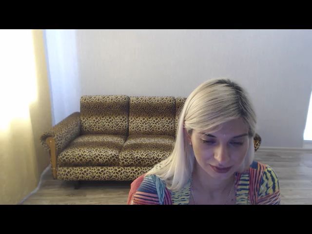 Live sex webcam photo for SexyBeatriice #256234351