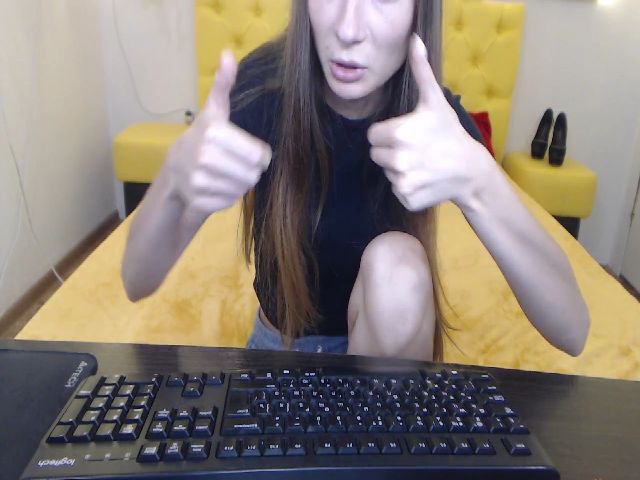 Live sex webcam photo for VikkiDaily #264181978