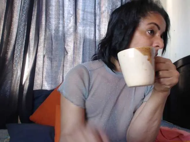 Live sex webcam photo for KattleyaGrey #241412175