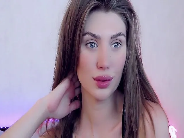 Live sex webcam photo for MalisaRobbyy #254417859