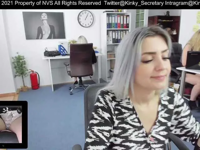 Live sex webcam photo for KinkyOffice #241416442