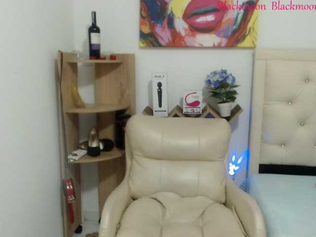 Live sex webcam photo for blaackmoon #245184732