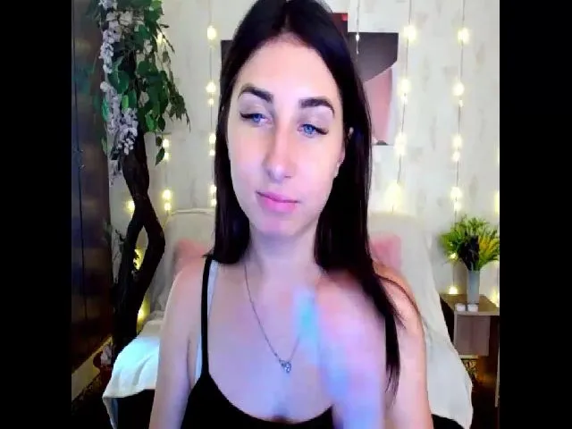 Live sex webcam photo for Izabel_J_ #260486357