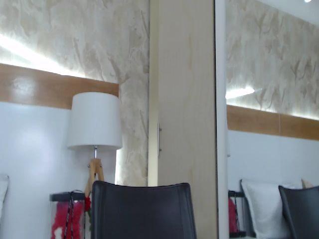 Live sex webcam photo for Lindsayfox #265217494