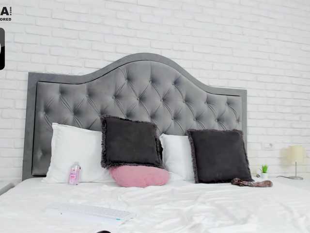 Live sex webcam photo for KimmyMorgan #244348048