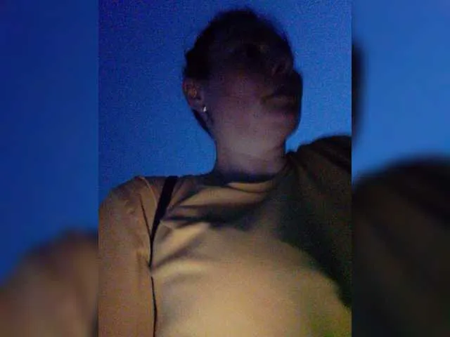 Live sex webcam photo for Katerinagreiz #262749193