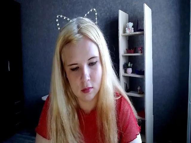 Live sex webcam photo for Melina_Top #264672736