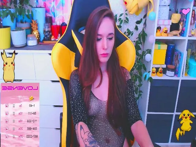 Live sex webcam photo for JinjerMoon #253795962