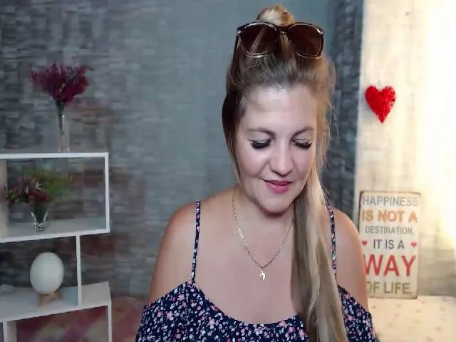 Live sex webcam photo for Next_ToMe #254192218