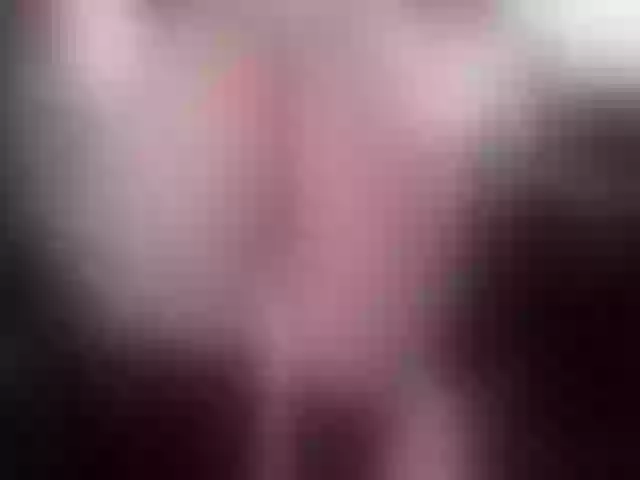 Live sex webcam photo for LA_VICTORIA #257435456