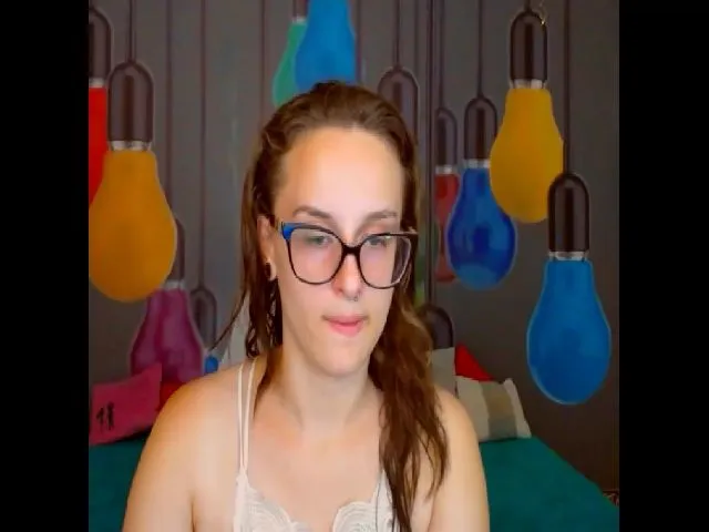 Live sex webcam photo for Kristi_Dook #260620079