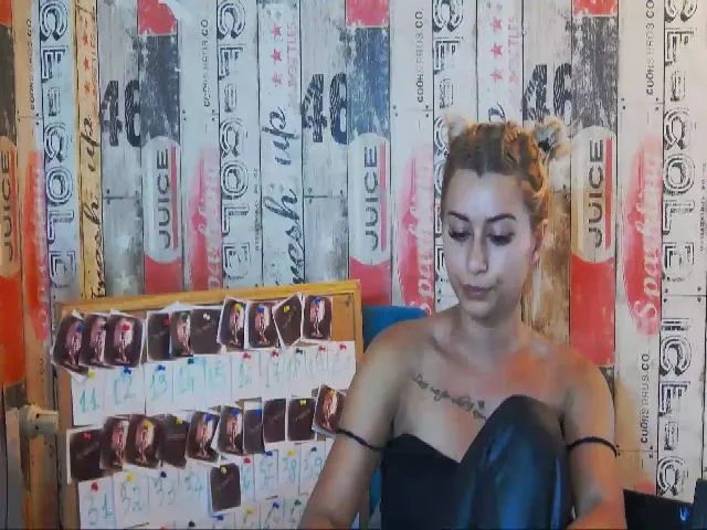 Live sex webcam photo for RubbyKalifha #262999350