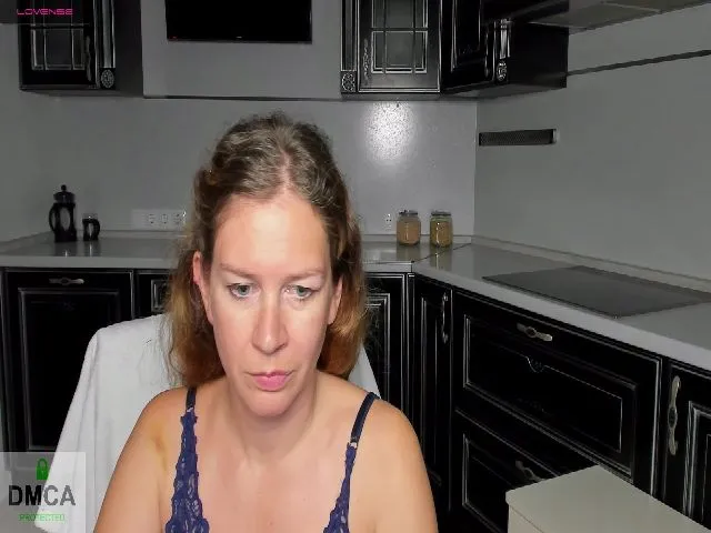 Live sex webcam photo for StelaMartin #260030654