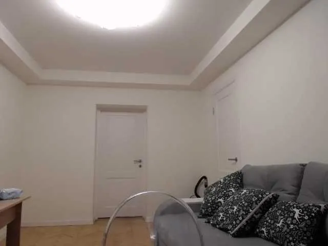 Live sex webcam photo for YummyLilya #240951520